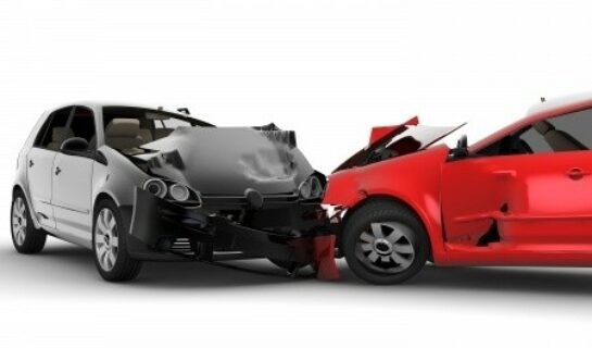 Haftungsverteilung bei Unfall zwischen zwei rückwärts ausparkenden Fahrzeugen