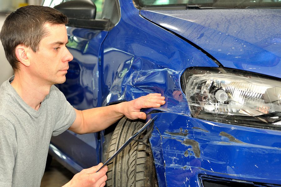 Verkehrsunfall – überhöhte Reparaturkosten bei der Fahrzeugreparatur (Werkstattrisiko)