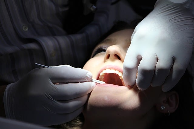 Verkehrsunfall - Kosten eines Zahnimplantats als vermehrte Bedürfnisse