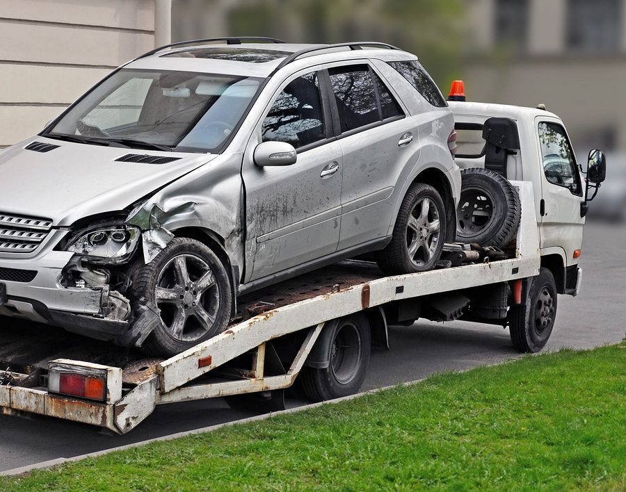 Restwertabzug bei Weiternutzung des Fahrzeugs im Totalschadenfall