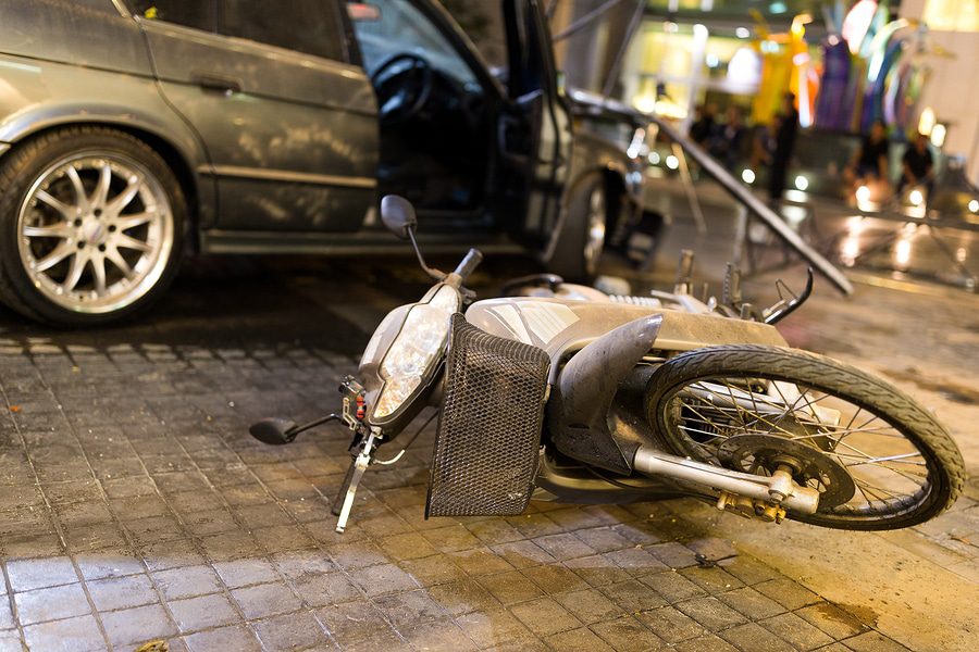 Verkehrsunfall von einem abbiegenden Pkw mit einem Pedelec