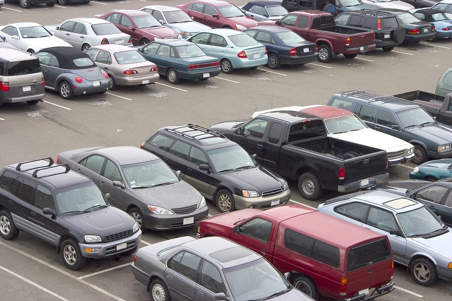 Parkplatzunfall – Zeugenbeweis für Fahrzeugberühung