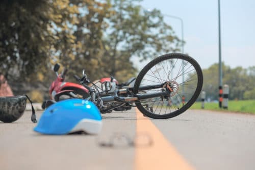 Verkehrsunfall - Radfahrer - Rücksichtnahmegebot beim Überqueren einer Straße