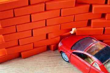 Verkehrsunfall – Kostenersatz für Abriss und Neuaufbau einer Mauer