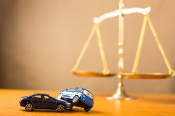 Verkehrsunfall – Rechtsanwaltsgebühren – Restwert als schadensmindernde Position
