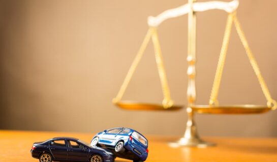 Verkehrsunfall – Rechtsanwaltsgebühren – Restwert als schadensmindernde Position