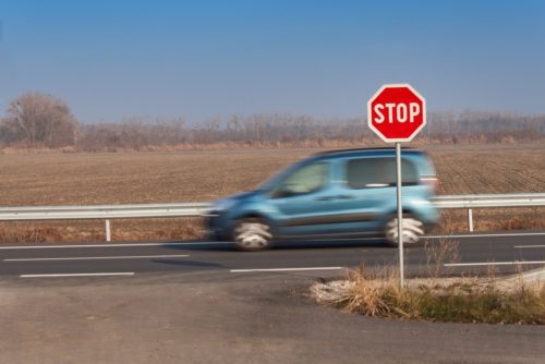 Verkehrsunfall - Anscheinsbeweis bei Missachtung der Wartepflicht