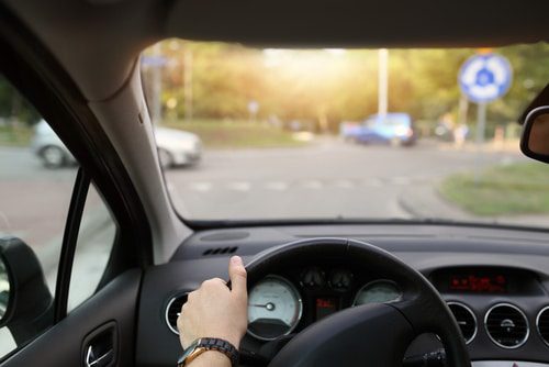 Verkehrsunfall - Haftungsverteilung bei Kollision im Kreisverkehr