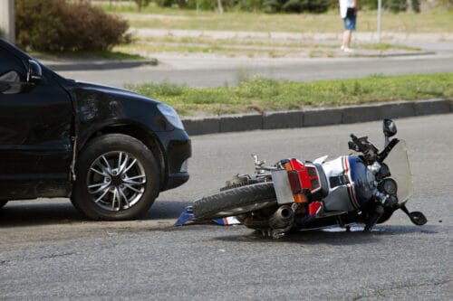 Berührungsloser Verkehrsunfall - Sturzunfall Motorradfahrer